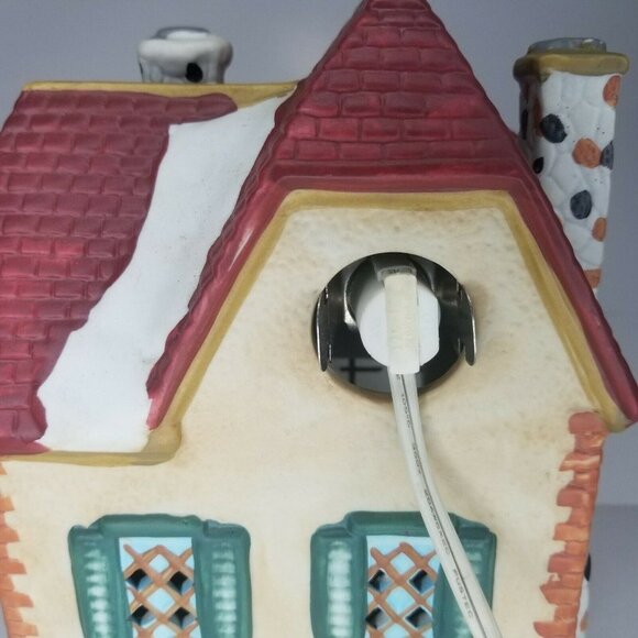 Holiday Lighted House Ceramic Decorative Light Christmas Mantel Piece - Picture 9 of 12